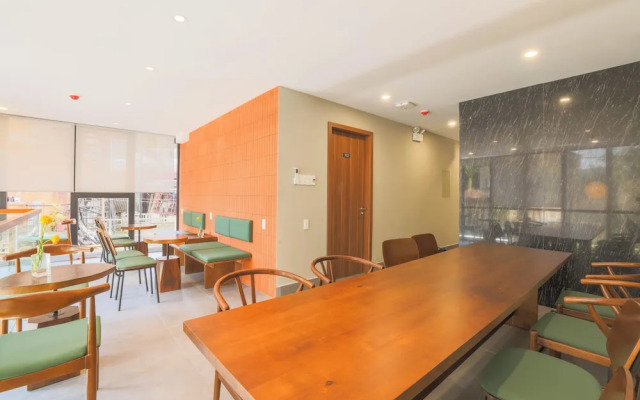 Vung Hotel - Coffee & Breakfast