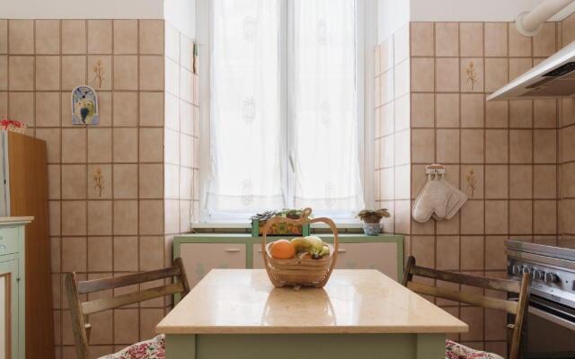 Flower'S Market Apartment - Charme Homes