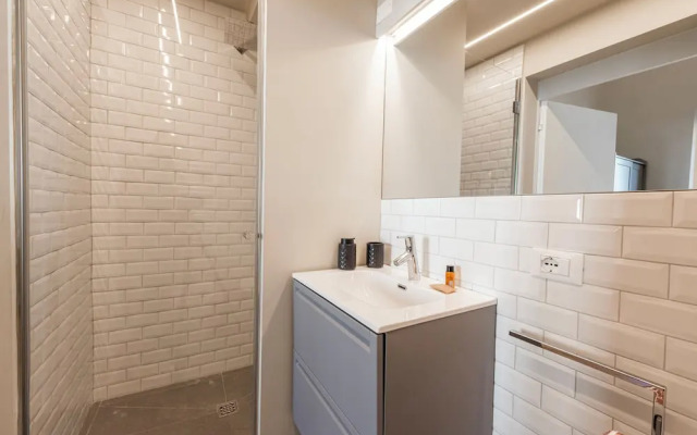 Pisana Modern by MMega