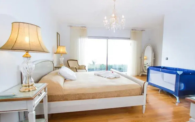 Victoria Villa