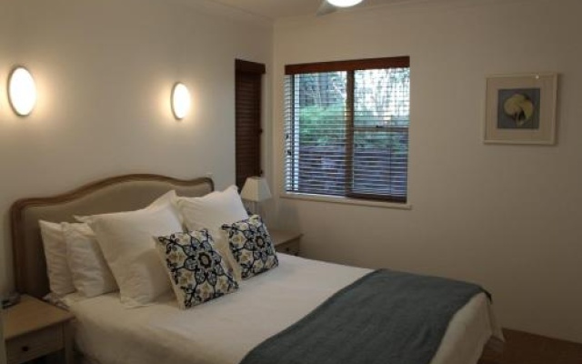 Byron Bay Accom Unit 2 22 Paterson Street, Byron Bay - Solaris – Guest Rooms – Byron Bay