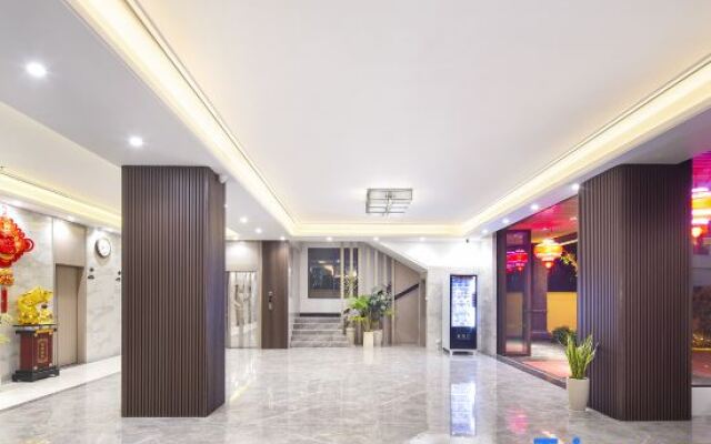 Red Roof Boutique Hotel