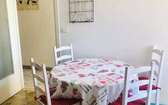 Peaceful apartment 1 minute walk to the beach