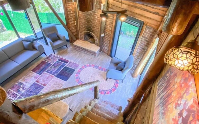 Bungalow With Jacuzzi and Private Pool in Sapanca