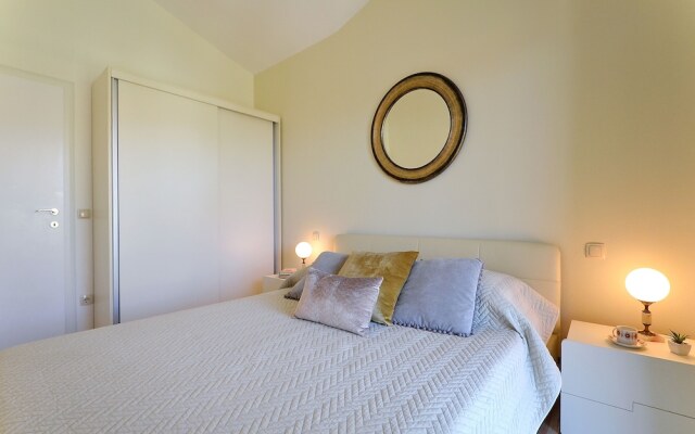 Mar deLuxe Apartments