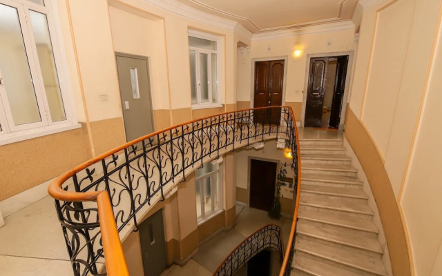 JOIVY Franci's House