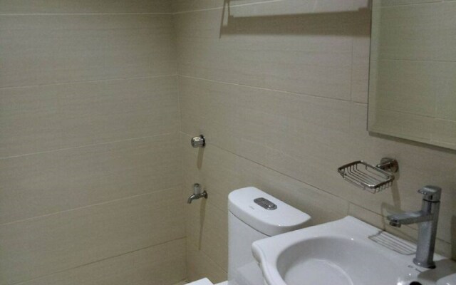 Meaco Royal Hotel - Taytay