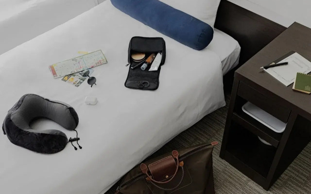 Shinsaibashi Crystal Hotel