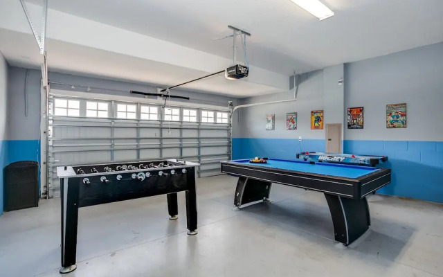 7 Bdrm5ba Spa, Game Room and Theater