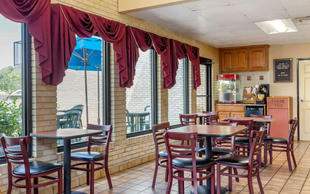 Econo Lodge