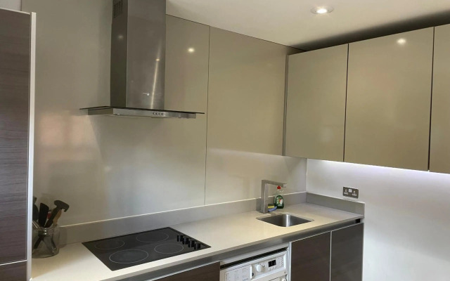 MAIDENHEAD Stylish and modern 2 bedroom apartment