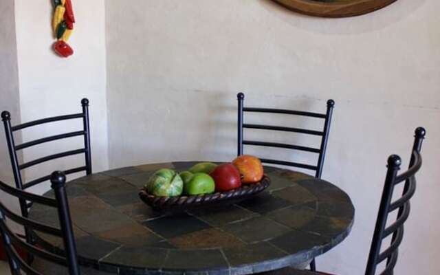 Marina Pinacate 1BR 220-V by Casago