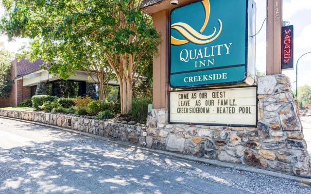 Quality Inn Creekside - Downtown Gatlinburg