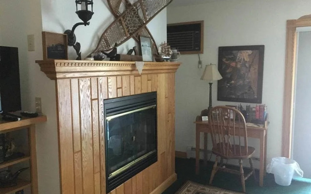 Lakeside Bed & Breakfast