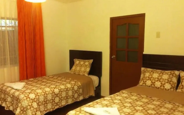 Huayruro Guest House