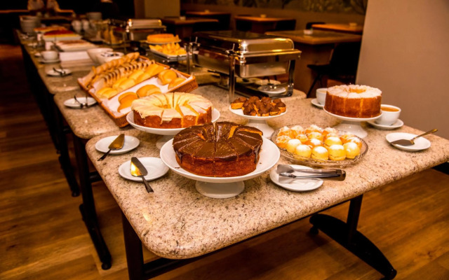 Apto Londrina Flat Hotel 1003, jacuzzi, 43 m2.