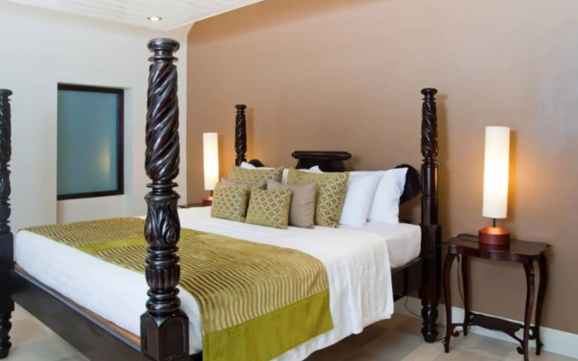 Island Inn All Inclusive Hotel
