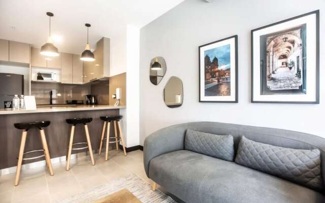 w Cozy 1BR in Exclusive San Isidro
