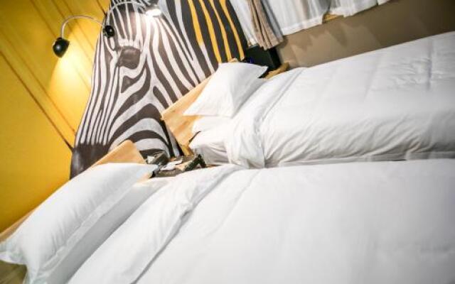 Yueming Siji 3D Cinema Hotel