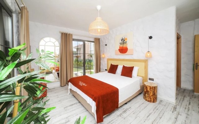 Huzurla Otel