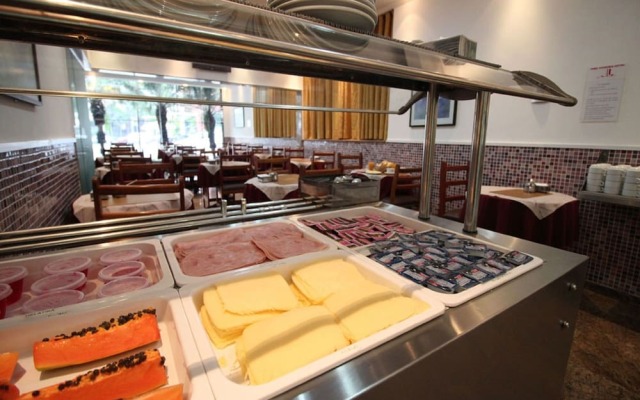 Hotel Três Poderes
