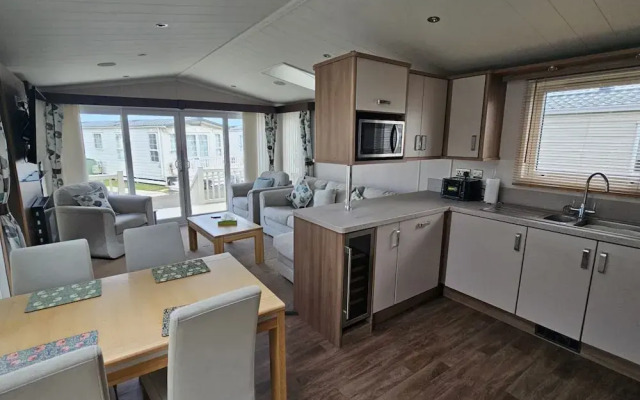 Mini Lodge Robin Hood Holiday Park