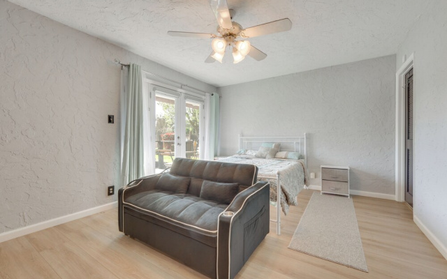 Spacious Home - 6 Mi to Downtown Fresno!
