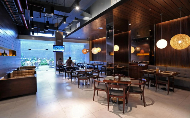 Midtown Hotel
