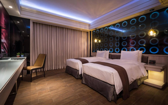 Guide Hotel Taichung ZiYou