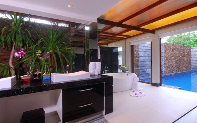 5 Bedroom Beach Front Villa SDV144 By Samui Dream Villas