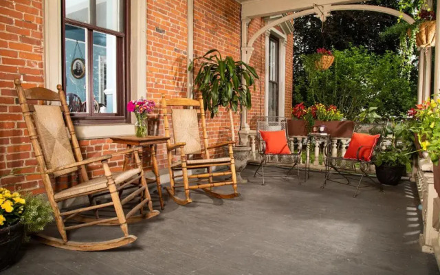 Rosemont Inn Bed & Breakfast