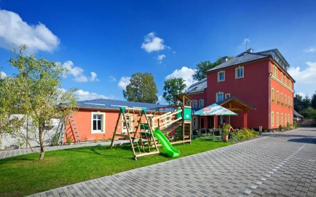 Pytloun Wellness Travel Hotel