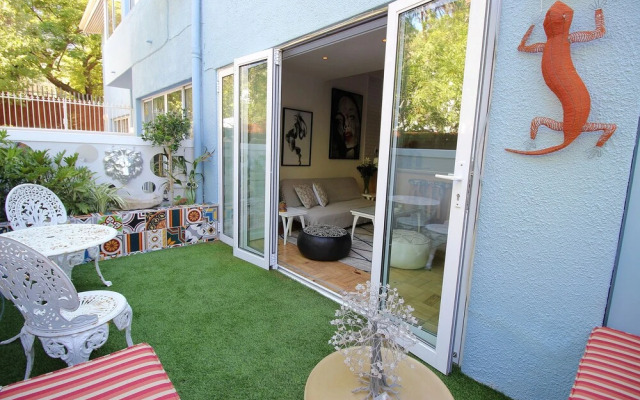 Lions Head Apartment by CTHA