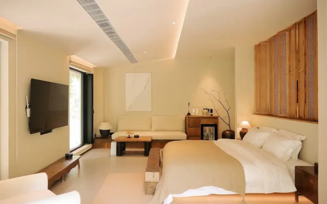 BuSu Forest Forever Hotel