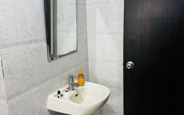 Hsquare Service Apartment Malad