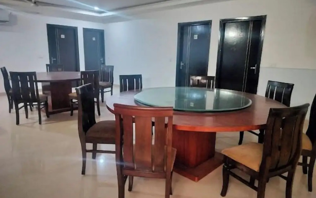 The Venessa Hotel