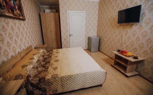 Laura Guest House