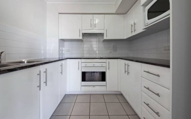 Barrington, Unit 707/35-45 Shoal Bay Road