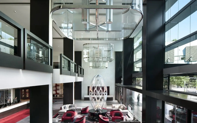Crown Promenade Melbourne