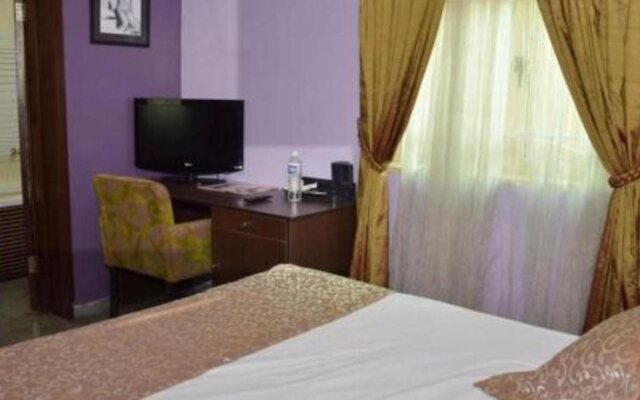 Platinum Apartment & Suites