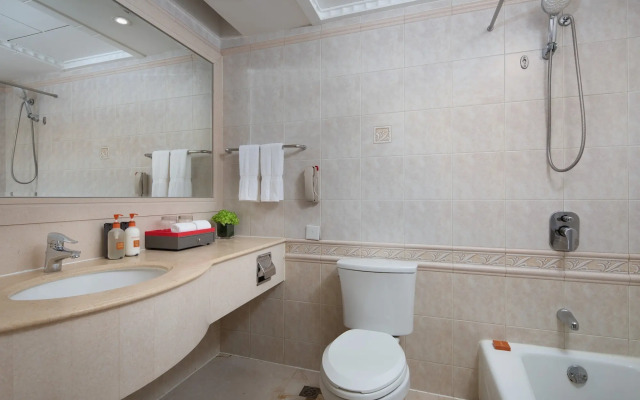 Crowne Plaza Shanghai Nanjing Road by IHG