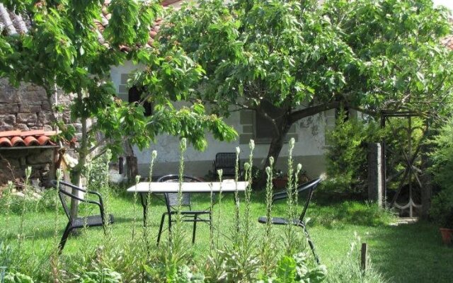 Hostal Huartearena