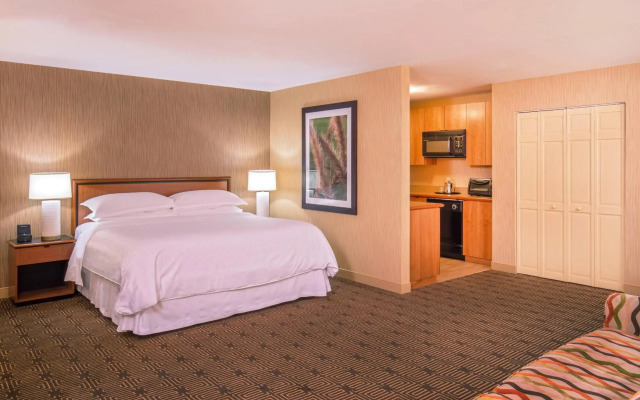 Sheraton Springfield Monarch Place Hotel