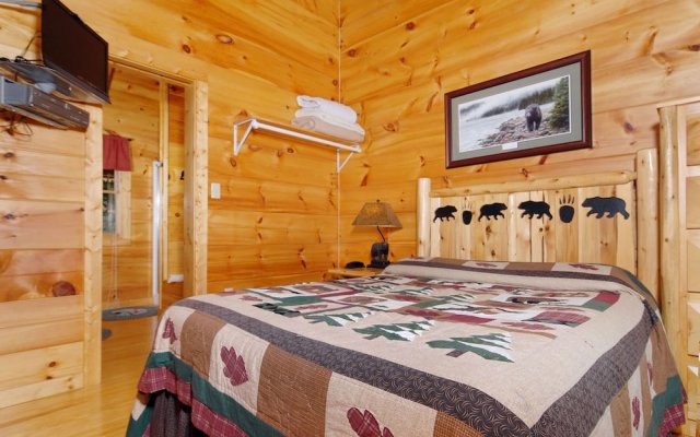 Mountain Lake Hideaway by Heritage Cabin Rentals