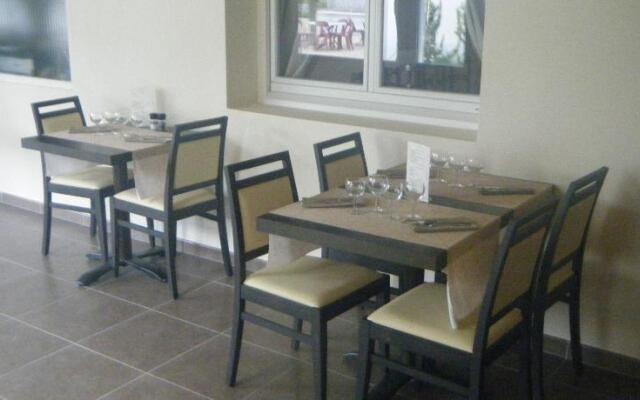 Hotel Restaurant Chez Courbet