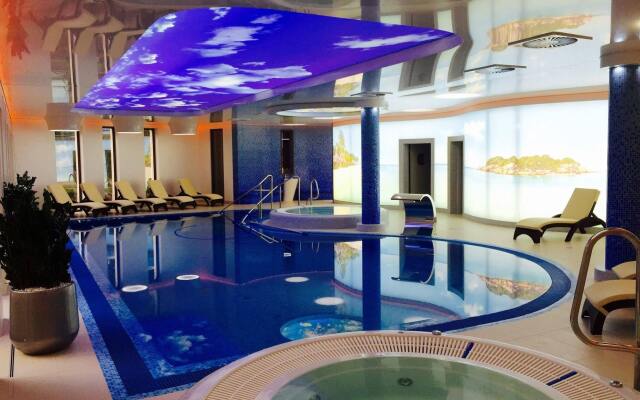 Grand Laola Spa