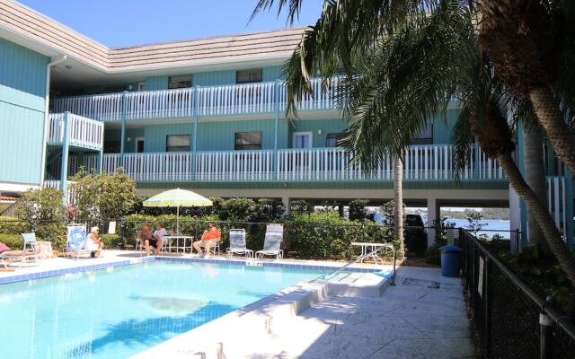 Anna Maria Island Beach Palms 7A