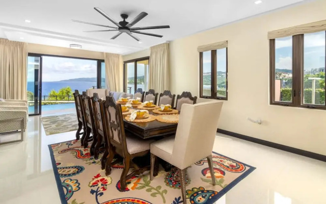 Panoramic Cliffside Luxe Villa