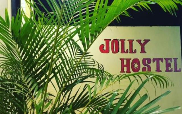 Jolly Poolside Hostel