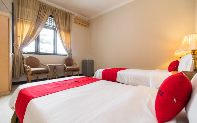 Reddoorz Near Pantai Padang